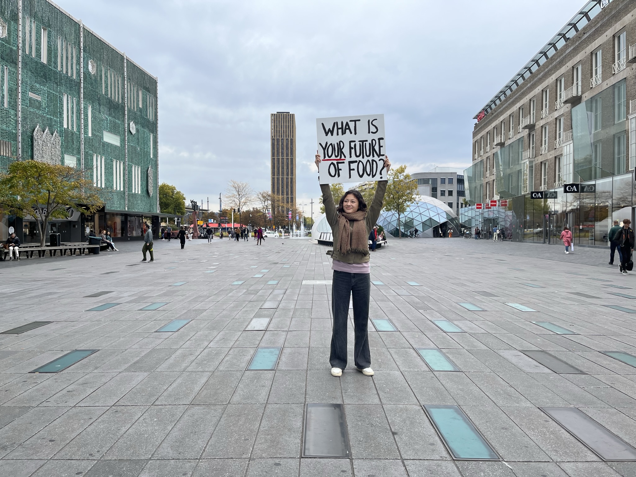 Approaching people on the street (CDR)